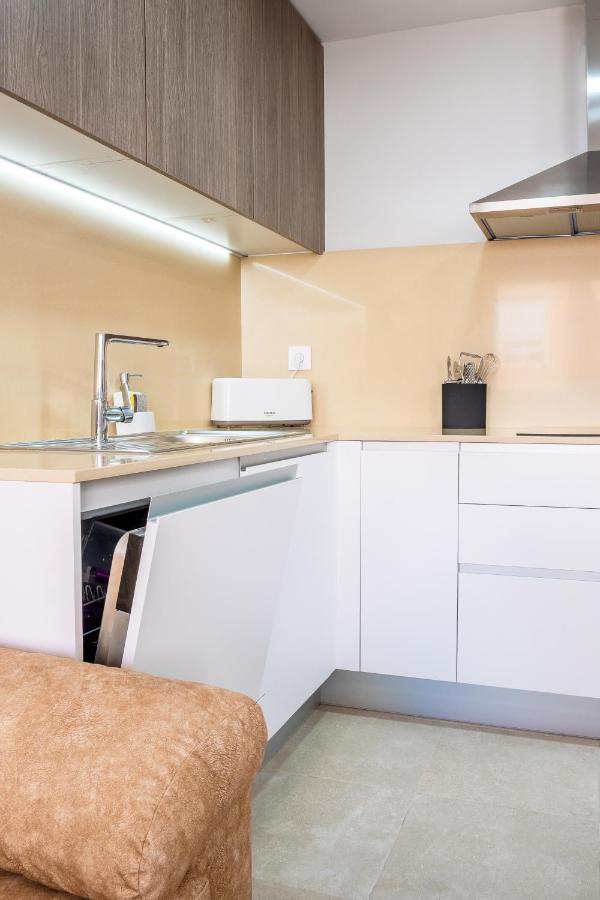 New 2020 Residencial Aqua Beach -Apartment Torrevieja Center Екстериор снимка