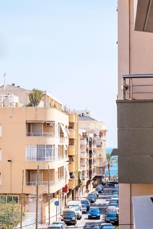 New 2020 Residencial Aqua Beach -Apartment Torrevieja Center Екстериор снимка