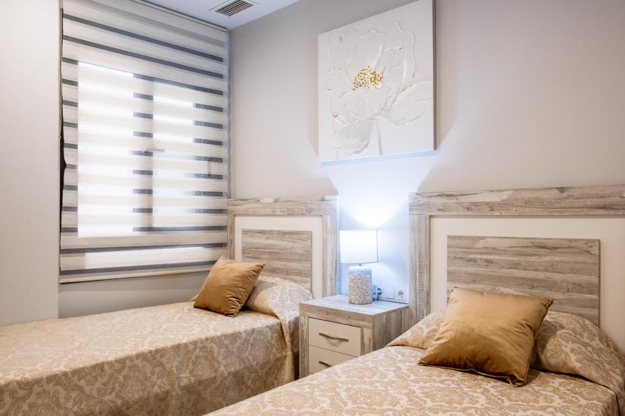 New 2020 Residencial Aqua Beach -Apartment Torrevieja Center Екстериор снимка